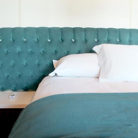 Brava Point Pousada E Hostel Итажаи Экстерьер фото